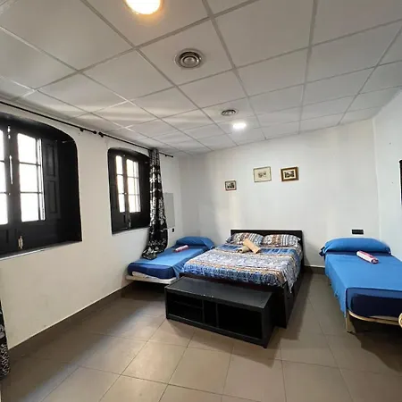 Hostal Milan-2