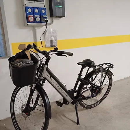 Il Nido Degli Usignoli With Bikes Storage-3