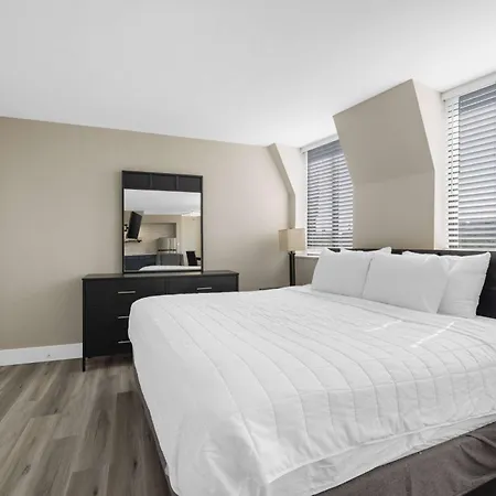 Georgetown Suites Harbour-3