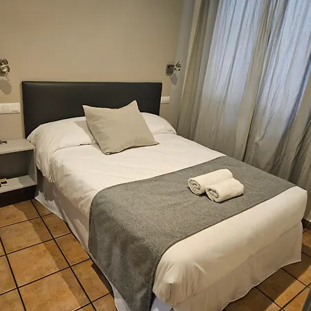 Hostal La Campana-2
