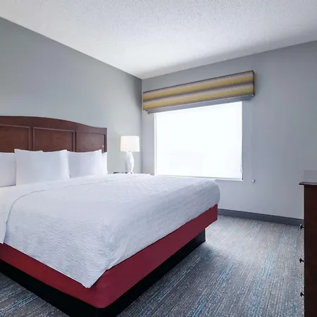 Hampton Inn Deerfield Beach-3
