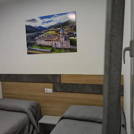 Hostal Rioja Condestable-2