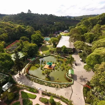 Unique Garden-3