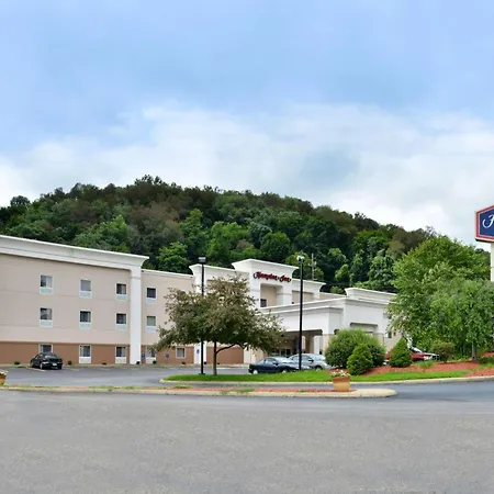 Wingate By Wyndham Steubenville-2