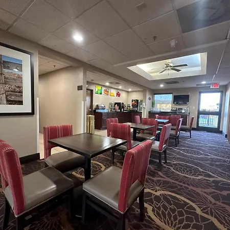 Quality Inn Perryville I-55-2