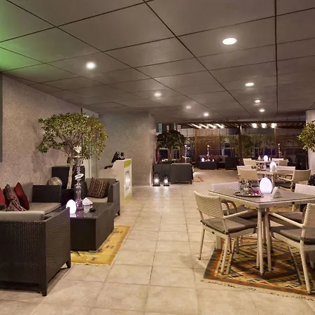 Ramada By Wyndham Dubai Barsha Heights-3