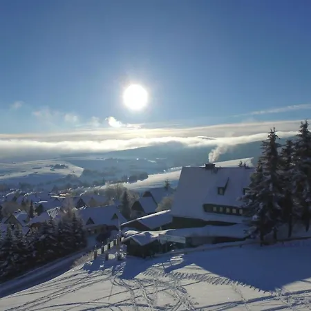 Haus am Berg - Pension direkt am Skihang-3