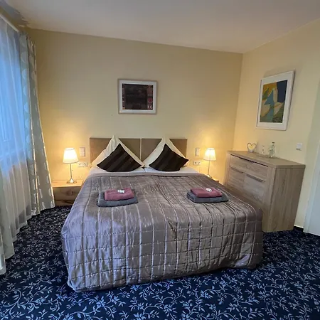 Hotel Sonnenhof-3