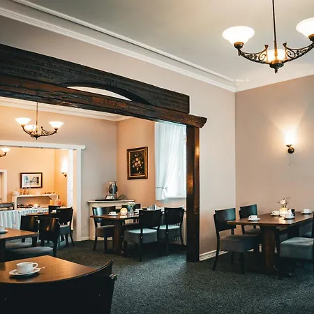 Hotel Kühl-2