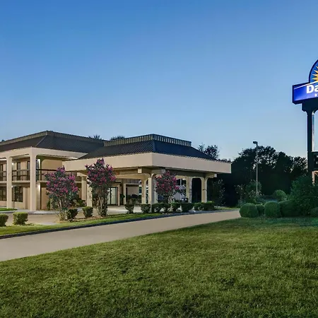 Days Inn By Wyndham Greenville Ms-2