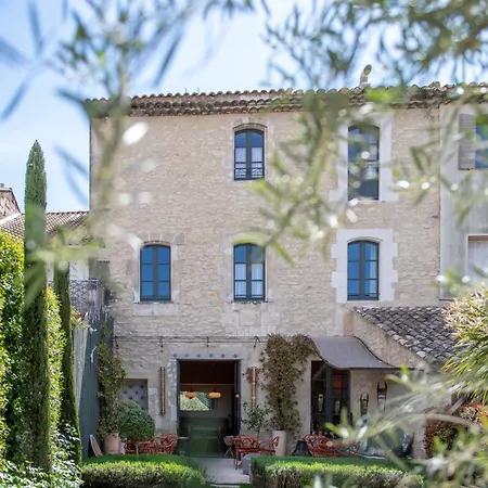 Le petit hotel-2