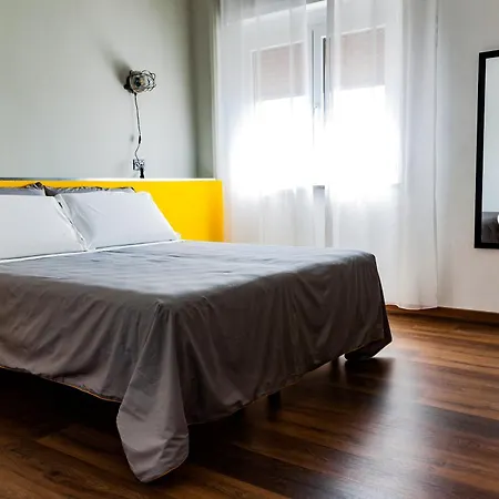 Travel B&B-2