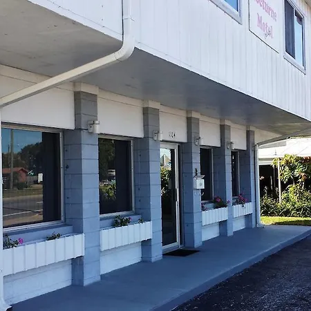 Nocturne Motel-2