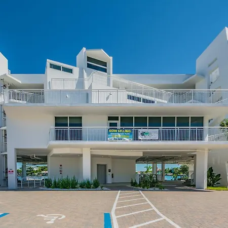Provident Oceana Beachfront Suites-3