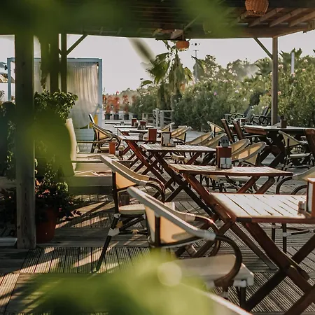 Raw Beach Hotel-3