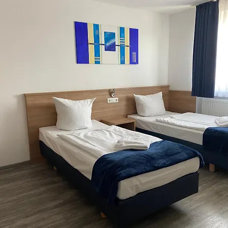 Sunny Hotel Straubing-3
