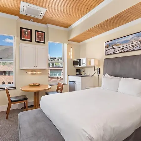 Independence Square 305, Remodeled, 3Rd Floor Hotel Room In Aspen'S Best Location-2