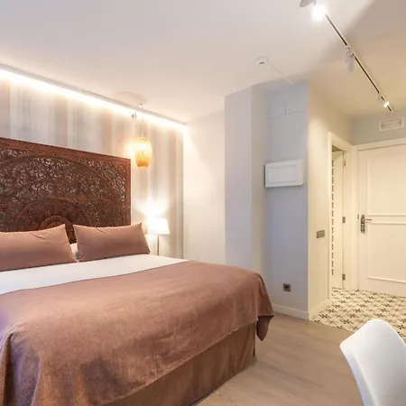 Serennia Fira Gran Via Exclusive Rooms-2