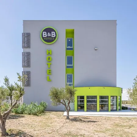 B&B HOTEL Saint-Martin-de-Crau Alpilles Camargue-3