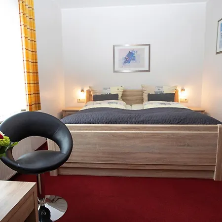 Hotel zum Kreuzberg-3