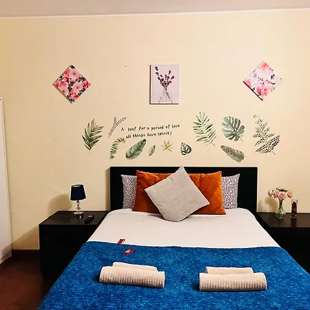 Estoril Seaside Guest House-2