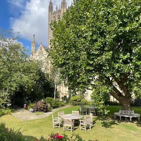 Canterbury Cathedral Lodge-2