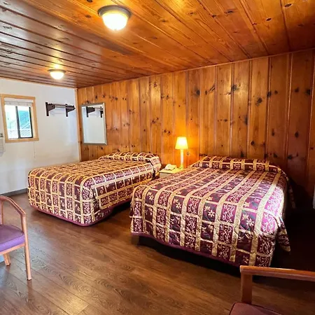 Pine Cone Motel-3
