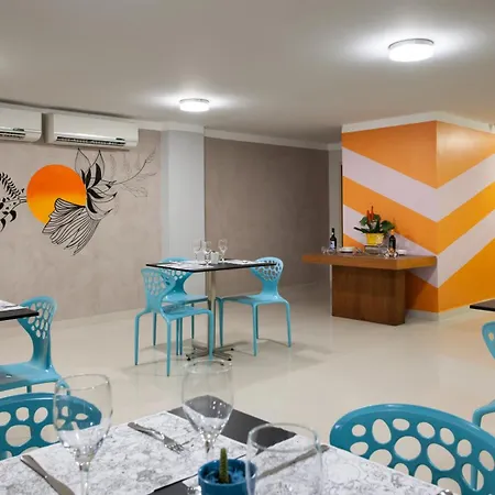Mural Living Hotel Manaus-2