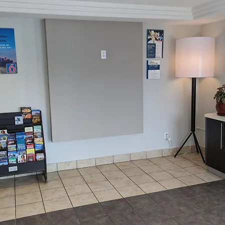 Motel 6-Leominster, Ma-2