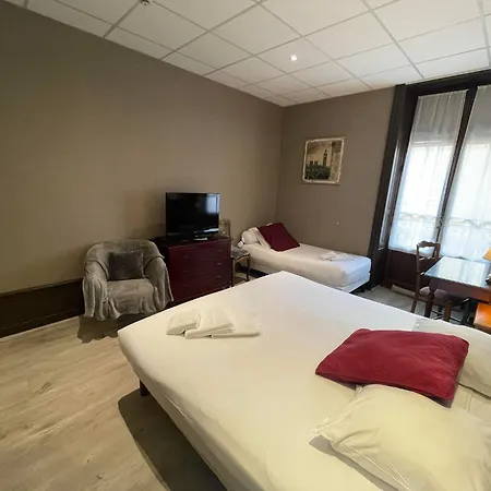 Authentic by Balladins, Hôtel Le Carré d'Aix-2