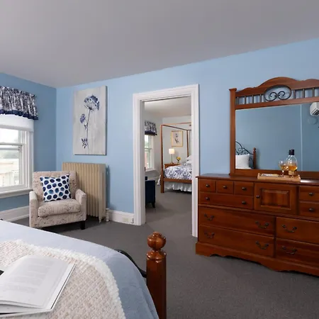 Carlisle House Bed And Breakfast-3