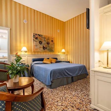 Hotel Bella Venezia-3