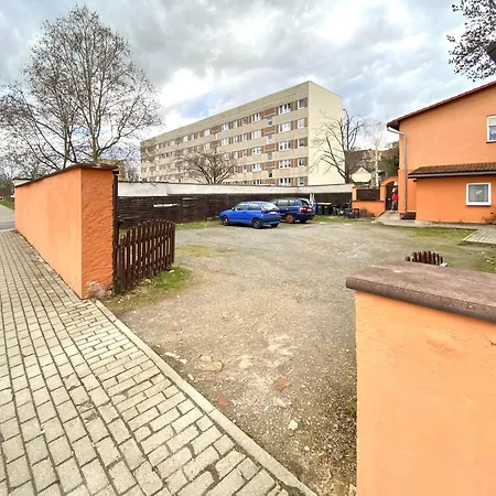Gemütliche Unterkünfte für längeren Aufenthalt und Monteure inkl Balkon, Waschmaschine, WiFi, Küche und Parkplatz-2