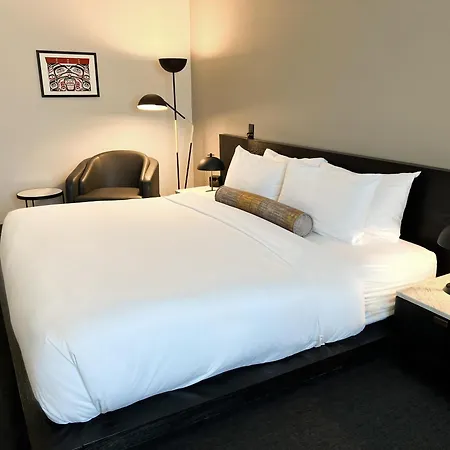 Edgewater Hotel-3