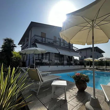 Hotel Renata-3