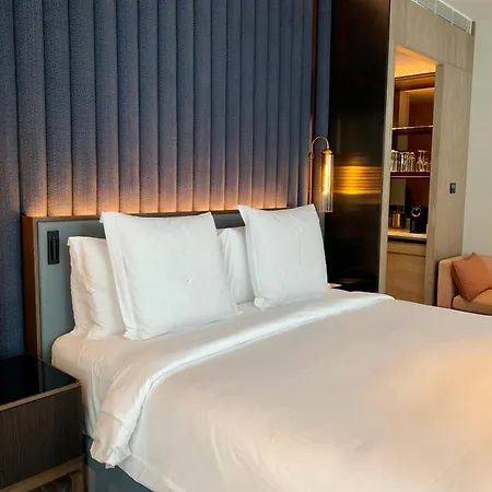Four Seasons Hotel Mumbai-3