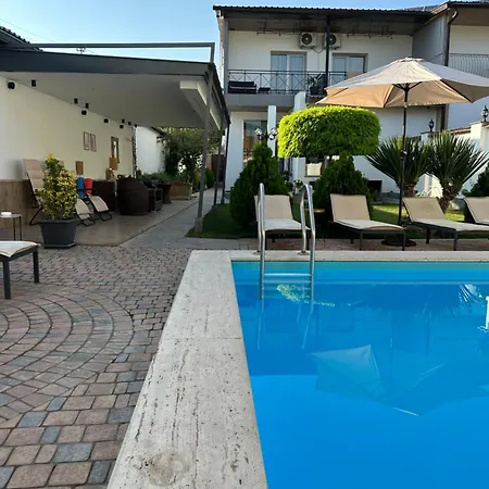 Garden Lounge Hotel-3