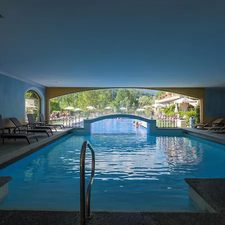 Aquazzurra Resort & Aparthotel-2