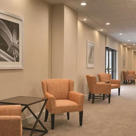 Embassy Suites By Hilton Milwaukee Brookfield-2