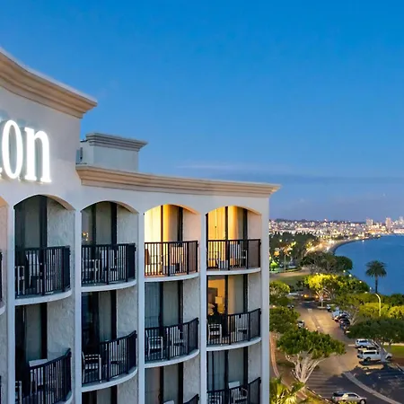 Hilton San Diego Airport/Harbor Island-3