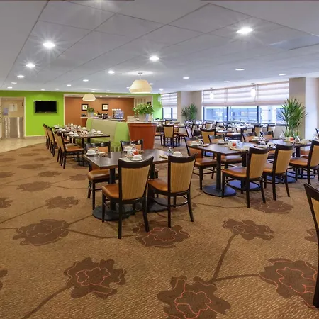 Hilton Garden Inn Pittsburgh University Place-3