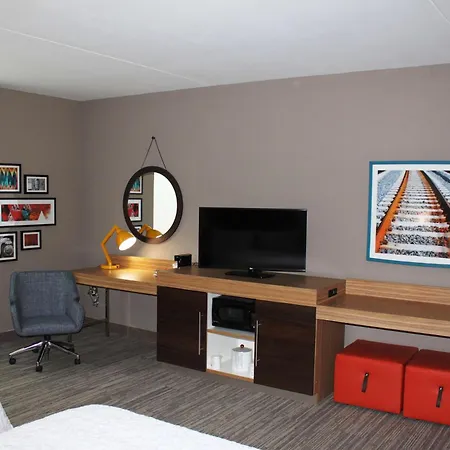 Hampton Inn Forsyth-2