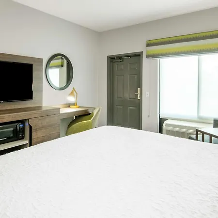 Hampton Inn & Suites Las Vegas-Henderson-3