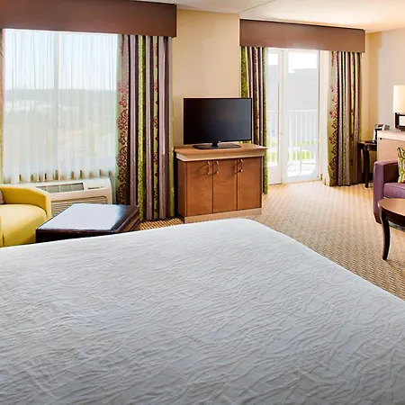 Hilton Garden Inn Hartford North-Bradley International Airport-3
