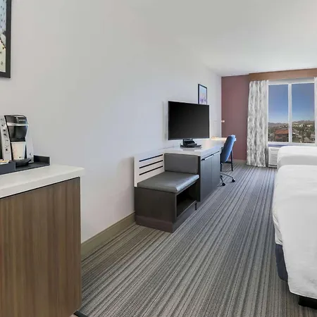 Hilton Garden Inn Reno-3