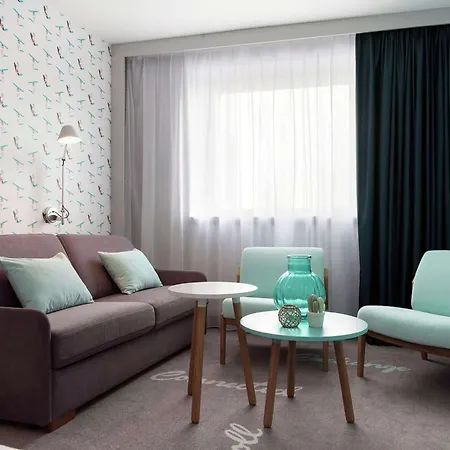 Hampton By Hilton Paris Clichy-2