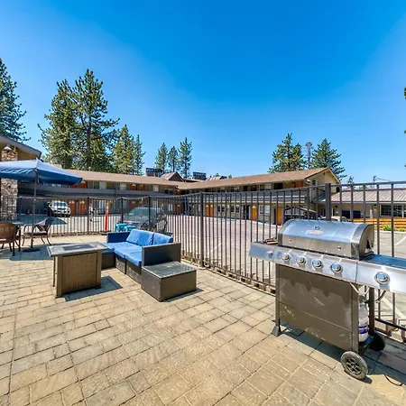 Blue Jay Lodge-2