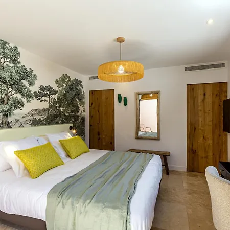 Le Refuge - Gigaro Lodges-2