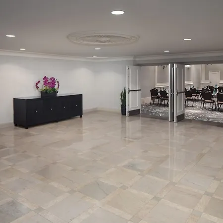 Doubletree Suites By Hilton Hotel Detroit Downtown - Fort Shelby-2