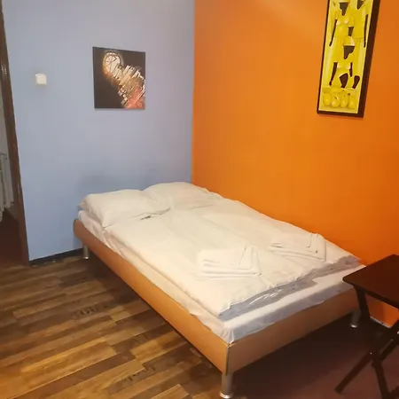 Hotel Praha Club Bed & Breakfast-3